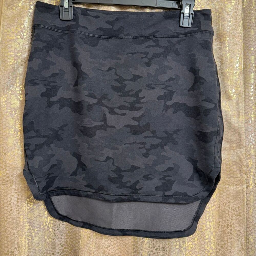 Lululemon Athletica‎ City Skirt Savasana Camo Black Gray Soot 8
